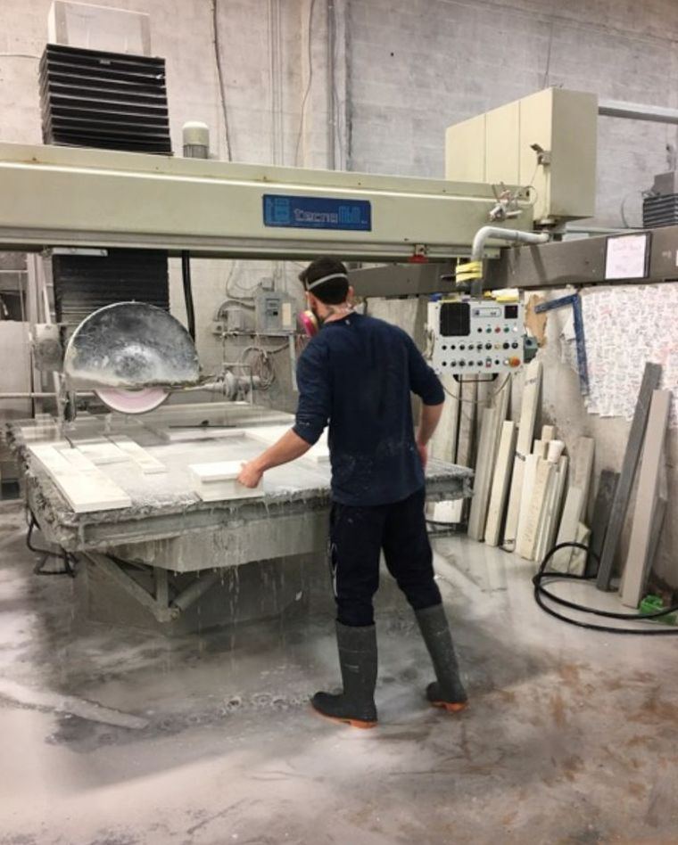 Quality inspection and finishing of polished slabs